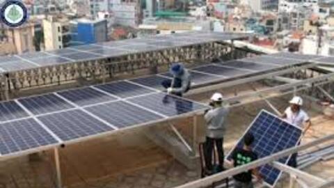 Khởi động dự án điện mặt trời ban công tại Việt Nam