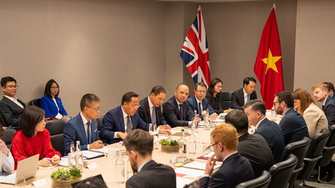 Việt Nam và Vương quốc Anh tiếp tục thúc đẩy hợp tác kinh tế, thương mại, năng lượng