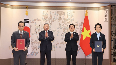 Tổng Bí thư Tô Lâm chứng kiến Lễ trao các văn kiện hợp tác Việt Nam – Hàn Quốc