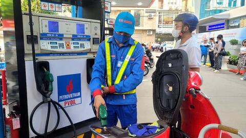 Xăng E10 và lộ trình năng lượng sạch: Từ thử nghiệm đến xu thế tất yếu