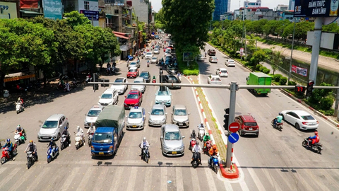Bắc Bộ ngày nắng, Trung Bộ và Nam Bộ có mưa dông