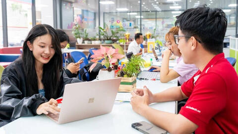 Học trung cấp hệ 2 năm vừa học vừa làm có được miễn hoặc giảm học phí?