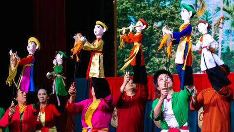 Phát triển văn hóa Việt Nam trong kỷ nguyên mới: Xây dựng con người và môi trường văn hóa làm nền tảng