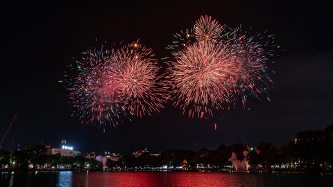 Thủ đô Hà Nội sẽ bắn pháo hoa tại 33 điểm chào đón Tết Nguyên đán Bính Ngọ