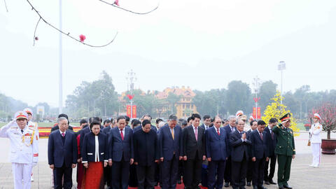 Lãnh đạo Đảng, Nhà nước vào Lăng viếng Bác nhân dịp Tết Nguyên đán Bính Ngọ