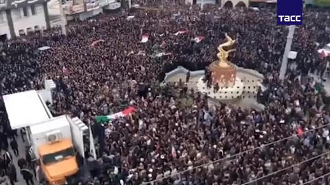 Cựu sĩ quan NATO nói về khả năng 'lật đổ' Iran bằng không kích