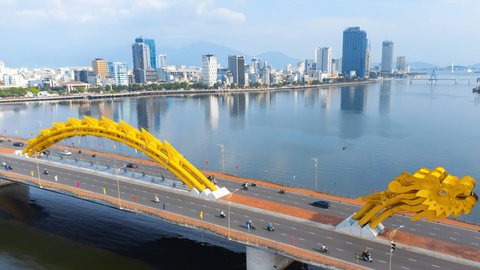 Bắc Bộ có mưa vài nơi, Trung Bộ và Nam Bộ ngày nắng, có nơi có nắng nóng