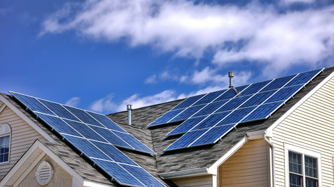 Tăng cường thực thi tiết kiệm điện và phát triển điện mặt trời mái nhà