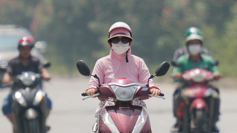 Nắng nóng tiếp tục trên phạm vi trên cả nước, nhiều nơi nắng nóng gay gắt