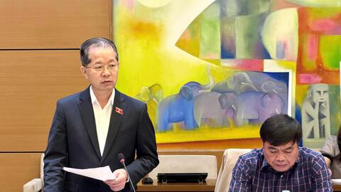 Có nên vội vàng bỏ quy định người đi công chứng phải chụp ảnh với công chứng viên?