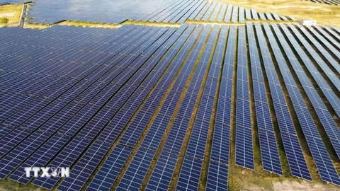 Iraq vận hành nhà máy điện mặt trời lớn kỷ lục