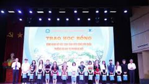 Học bổng nâng bước sinh viên, lan tỏa bản sắc Việt
