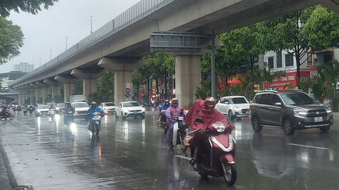 Thời tiết ngày 24/4: Nhiều khu vực có mưa dông, Nam Bộ tiếp tục nắng nóng