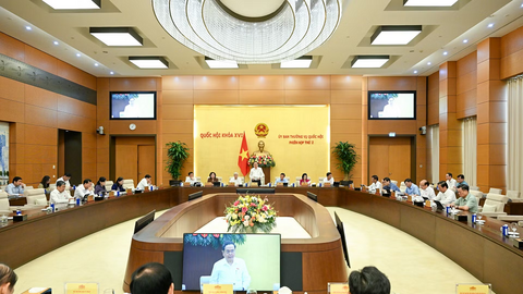 Khai mạc phiên họp thứ 2 của Ủy ban Thường vụ Quốc hội