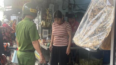 TPHCM: Giải tỏa vỉa hè, giải quyết sinh kế ra sao?