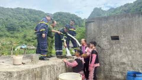 Nỗ lực đưa nước sạch lên bản Mông Pà Cò