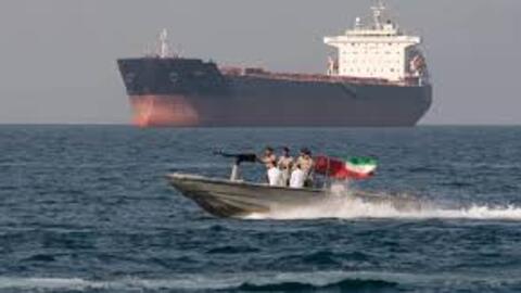 Iran nêu lý do đóng cửa hoàn toàn eo biển Hormuz đối với tất cả các tàu thuyền