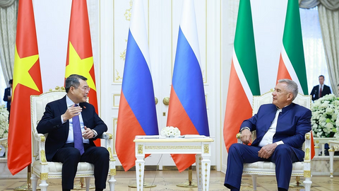 Thủ tướng Chính phủ Lê Minh Hưng gặp người đứng đầu Cộng hòa Tatarstan