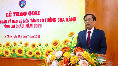 Lai Châu trao giải Cuộc thi chính luận bảo vệ nền tảng tư tưởng của Đảng