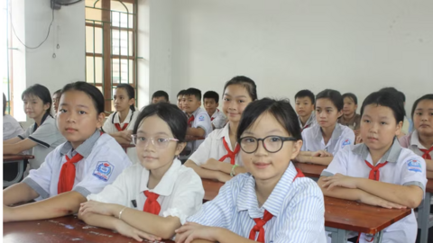 Hơn 300.000 học sinh Hà Tĩnh hân hoan trong ngày tựu trường