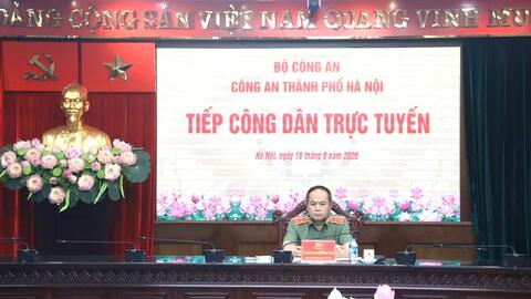 Giám đốc Công an Hà Nội tiếp công dân trực tuyến