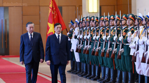 Hoàng gia, Nhà nước và Nhân dân Thái Lan coi trọng đặc biệt quan hệ với Việt Nam
