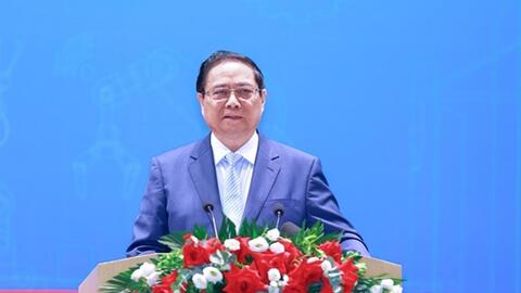 Thủ tướng: “3 đẩy mạnh, 3 tiên phong, 3 bứt phá” để góp phần thúc đẩy tăng năng suất lao động