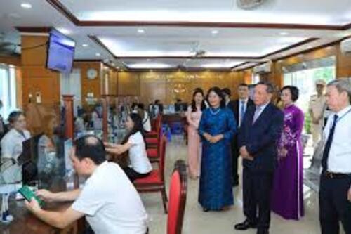 <a href="/thoi-su" title="Thời sự" rel="dofollow">Thời sự</a>