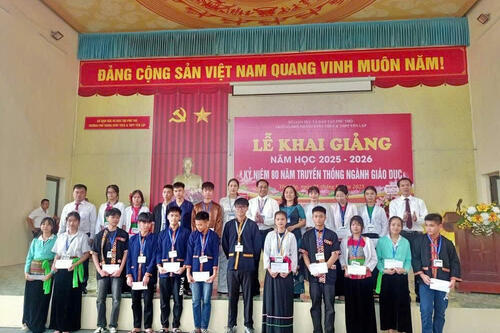 Tháo gỡ rào cản pháp lý và biên chế khi thực hiện xóa mù chữ