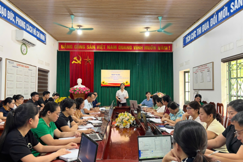 Ứng dụng công nghệ trong quản lý phổ cập giáo dục, xóa mù chữ