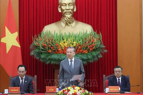 <a href="/thoi-su" title="Thời sự" rel="dofollow">Thời sự</a>