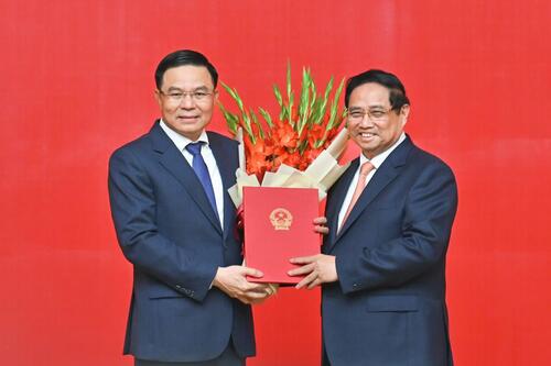 <a href="/thoi-su" title="Thời sự" rel="dofollow">Thời sự</a>