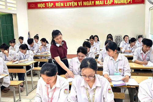 Từ trang giấy nhỏ đến thông điệp lớn của học sinh Phú Thọ