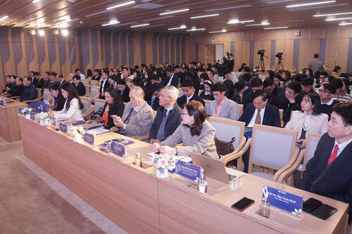 <a href="/cong-nghe" title="Công nghệ" rel="dofollow">Công nghệ</a>