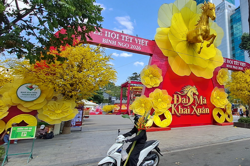 <a href="/thoi-su" title="Thời sự" rel="dofollow">Thời sự</a>