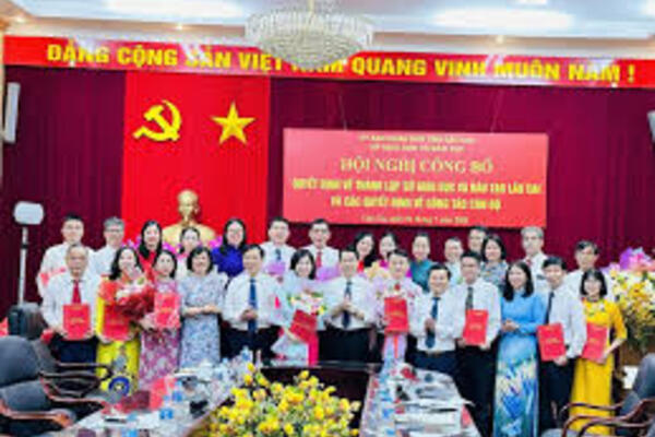 Cán bộ, công chức ngành GD-ĐT tỉnh Lào Cai nhận nhiệm vụ mới sau sáp nhập