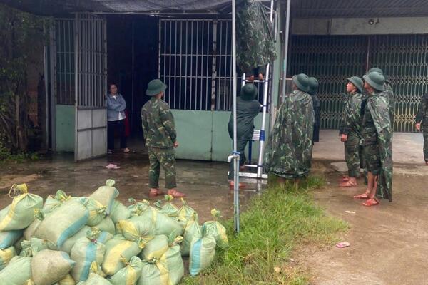 Gia Lai cơ bản hoàn thành di dời dân trước khi bão số 13 đổ bộ