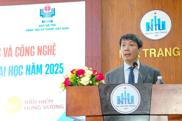 Sinh viên Trường ĐH Công đoàn đoạt giải Nhì Giải thưởng Khoa học và Công nghệ