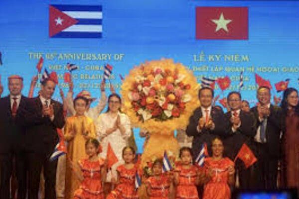 Thành phố Hồ Chí Minh kỷ niệm 65 năm thiết lập quan hệ ngoại giao Việt Nam- Cuba