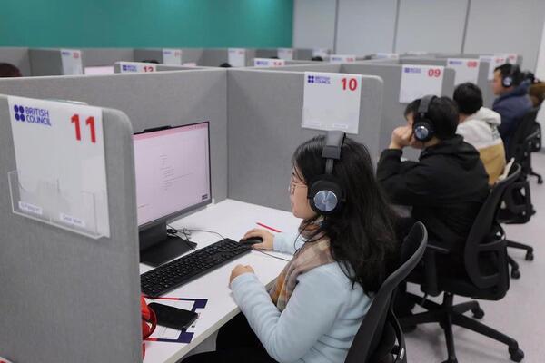 Siết cộng điểm chứng chỉ ngoại ngữ: Tạo công bằng trong tuyển sinh đại học?