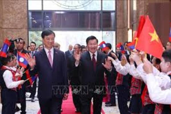 Không ngừng vun đắp, phát triển mối quan hệ đặc biệt Việt Nam - Lào