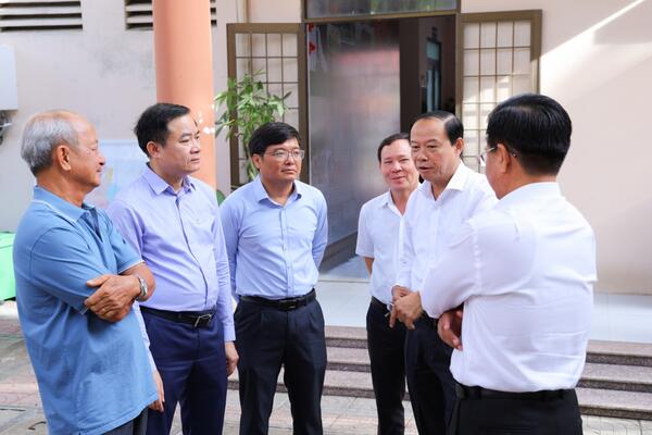 Xây dựng và phát triển Long Sơn trở thành Trung tâm công nghiệp năng lượng sinh thái xanh và hiện đại