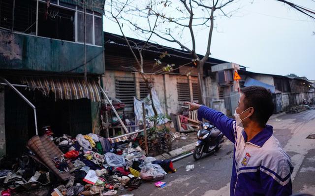 Đề xuất khen thưởng người hùng giải cứu bé gái trong biển lửa - Ảnh 1.