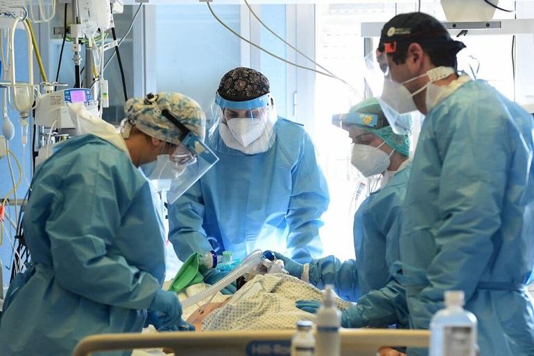 Dữ liệu thực tế đầu tiên về hiệu quả của mũi thứ 3 với siêu chủng Omicron - 1 Dữ liệu thực tế đầu tiên về hiệu quả của mũi thứ 3 với siêu chủng Omicron - 1