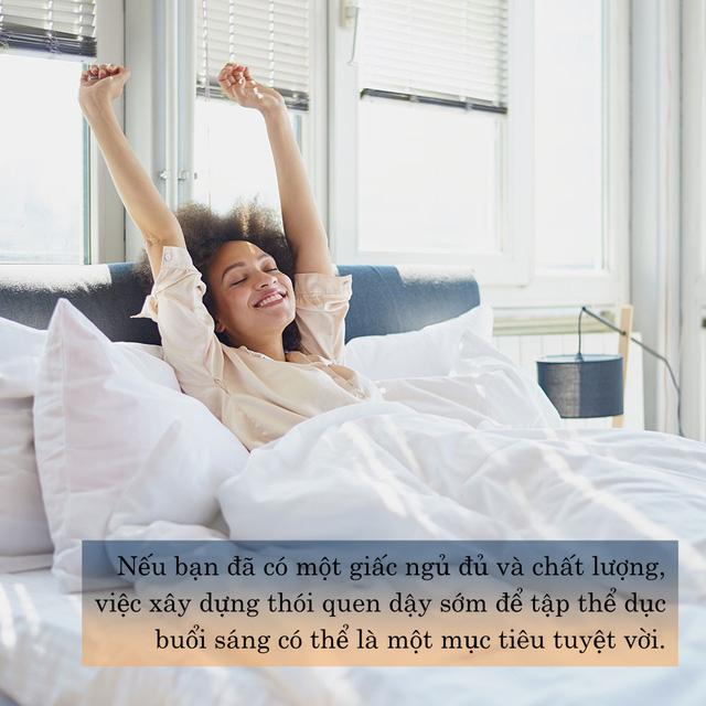 Dậy sớm thể dục hay ngủ thêm tốt hơn? Chuyên gia chỉ ra câu trả lời NGƯỢC LẠI những gì bạn nghĩ: Nếu không thích, đừng cố! - Ảnh 2.