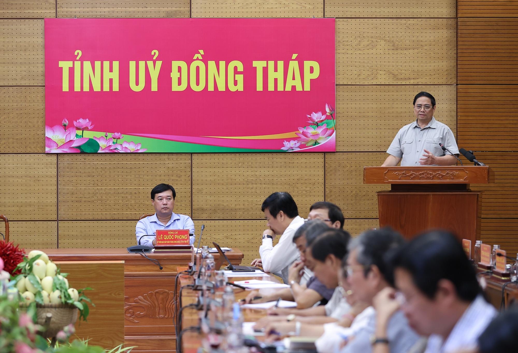 Phát triển Đồng Tháp tiên phong, kiểu mẫu về nông thôn hiện đại, nông nghiệp sinh thái, nông dân văn minh - Ảnh 6.