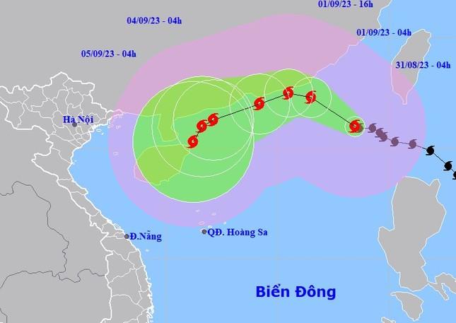 Siêu bão Sao La hướng về đảo Hải Nam - Ảnh 1.