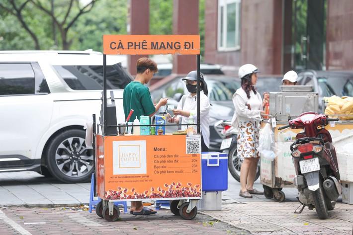 Trào lưu bán cafe dạo ở Hà Nội - Ảnh 10.