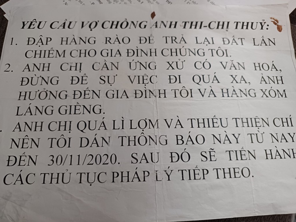 Thua kiện hàng xóm, nguyên đơn rút đơn khởi kiện