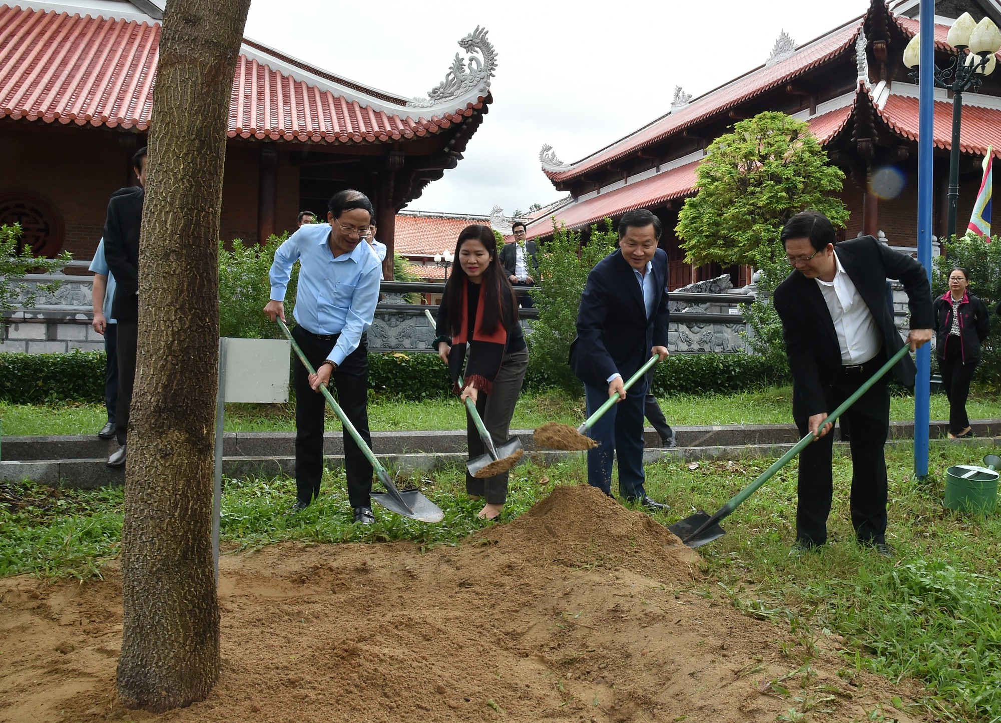 Mở ra không gian phát triển mới, xung lực mới để "đất võ trời văn" Bình Định cất cánh - Ảnh 8.